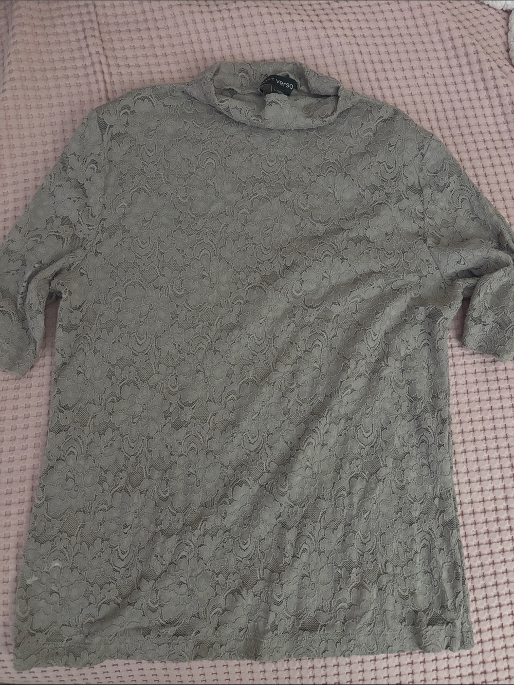 Loft versa Lace Short Sleeve Mock Neck Top in Light taupe/khaki